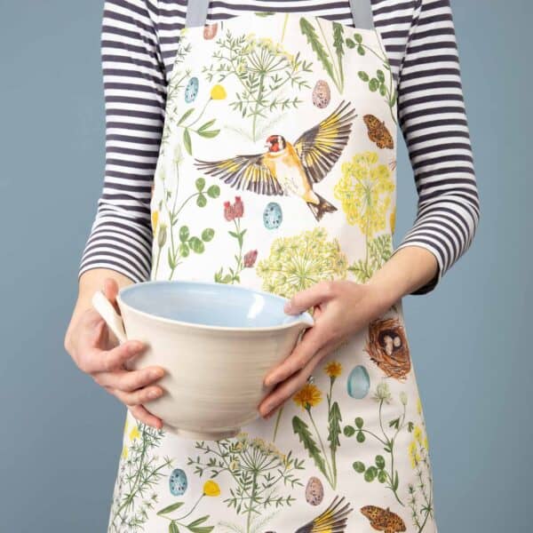 goldfinch apron by particle press