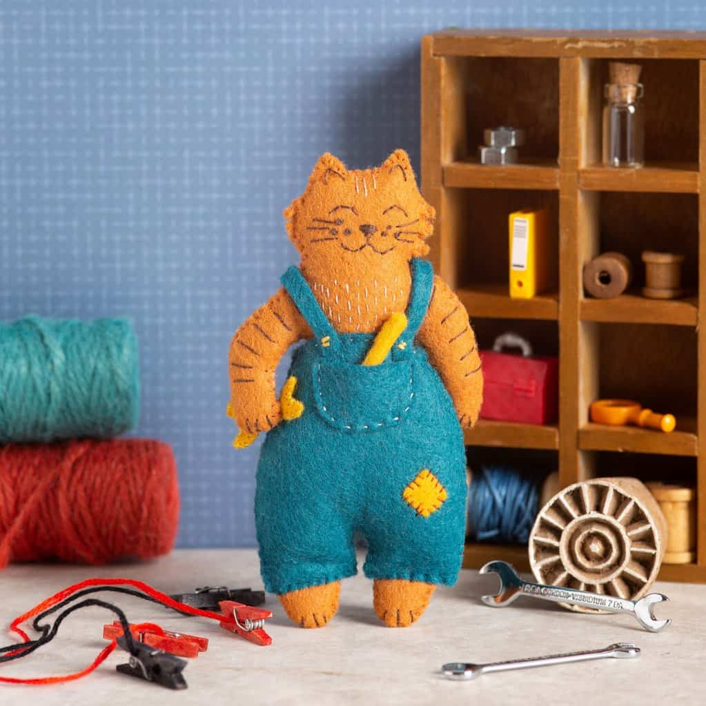 Mr. Cat, Mechanic Felt Craft Kit By Corinne Lapierre