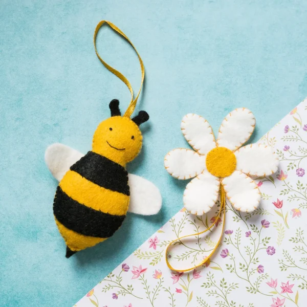 Bee & Flower Felt Craft Mini Kit By Corinne Lapierre