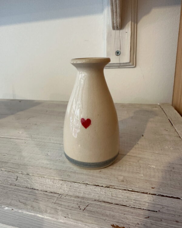 Heart small vase by Hogben Pottery