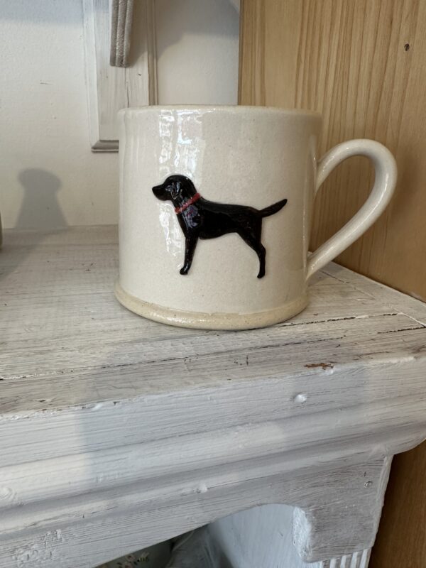 Cream labrador mug by hogben pottery